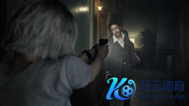 格蕾丝越怂里昂越痛 《生化9》证实按凶恶丧尸机制挂牵